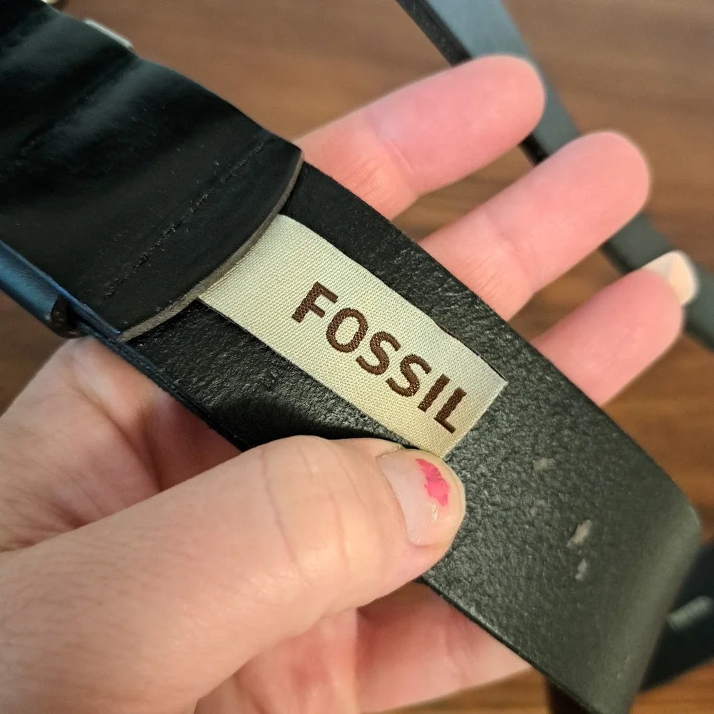 Fossil Mens Black Genuine Leather Belt Silver Buckle MB1361001 36